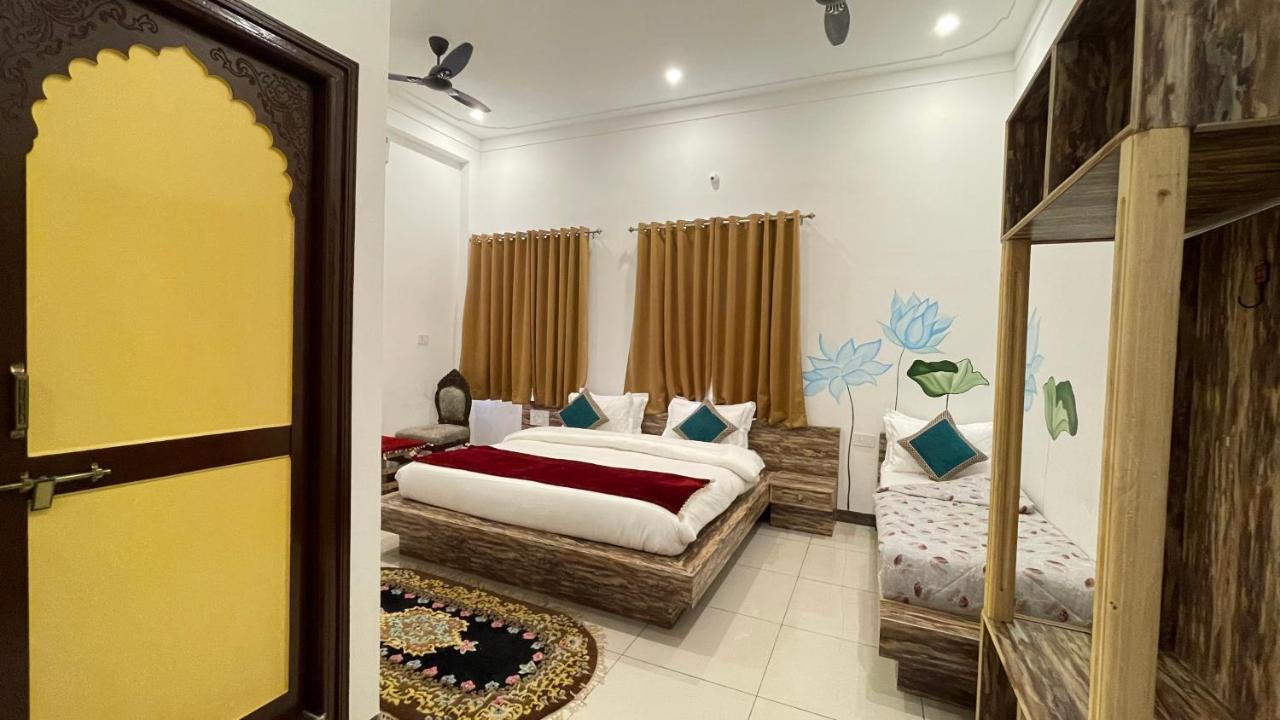 Petal Of Mewar - A Luxury Boutique Hotel Udaipur Buitenkant foto