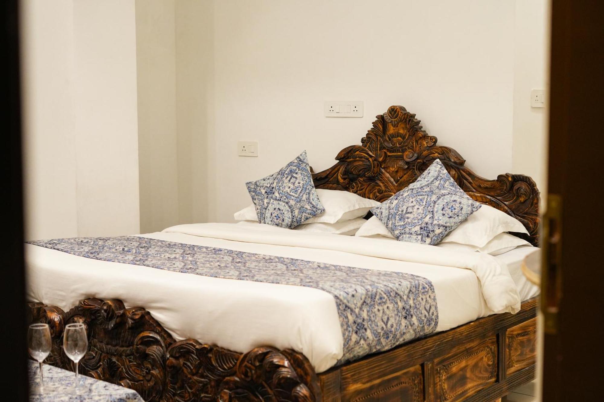 Petal Of Mewar - A Luxury Boutique Hotel Udaipur Buitenkant foto