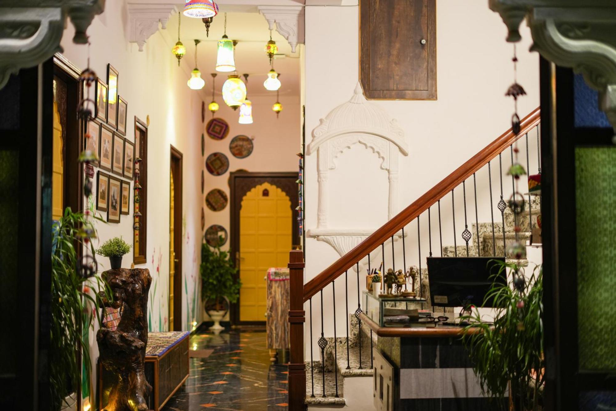 Petal Of Mewar - A Luxury Boutique Hotel Udaipur Buitenkant foto