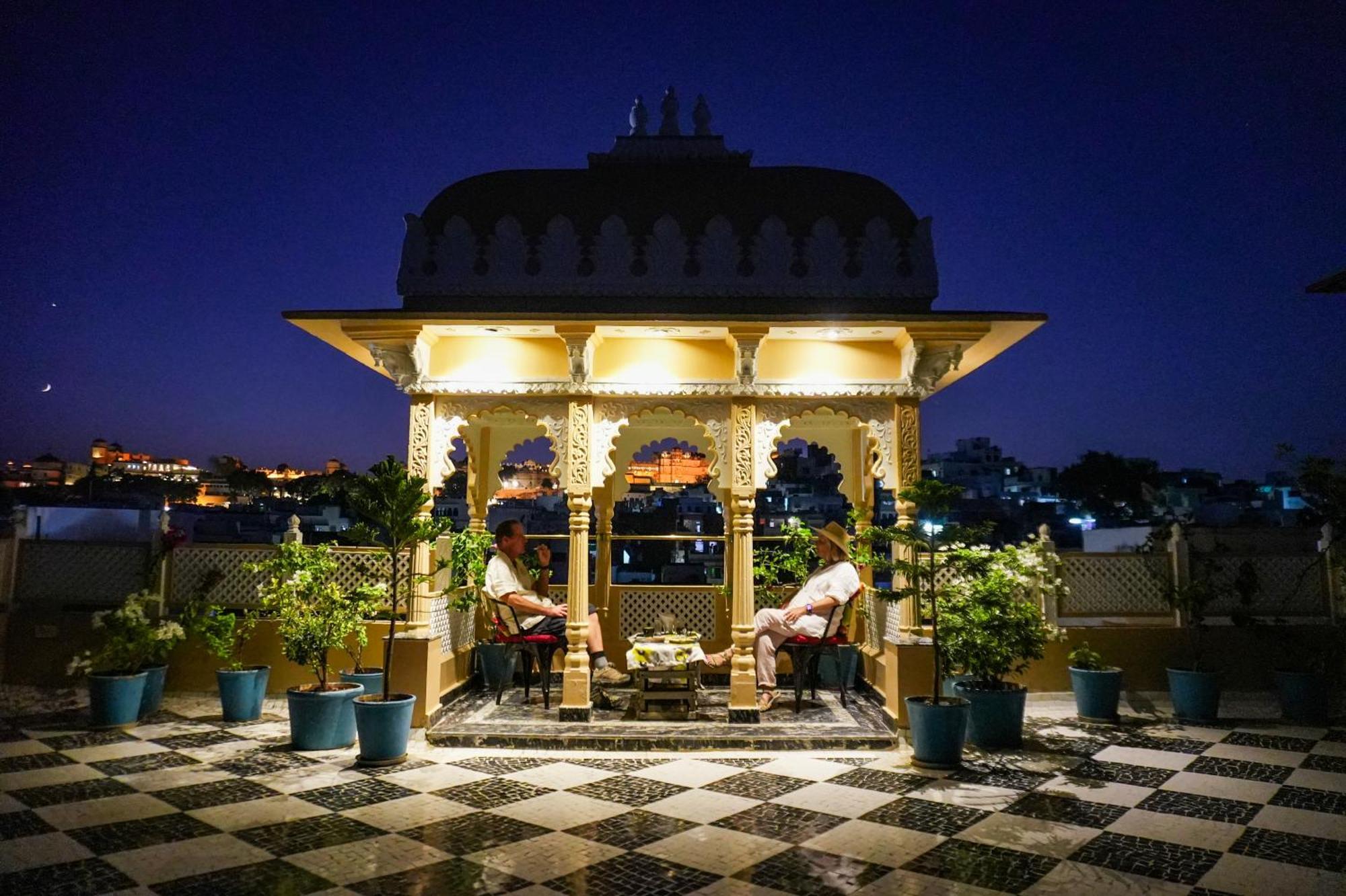 Petal Of Mewar - A Luxury Boutique Hotel Udaipur Buitenkant foto